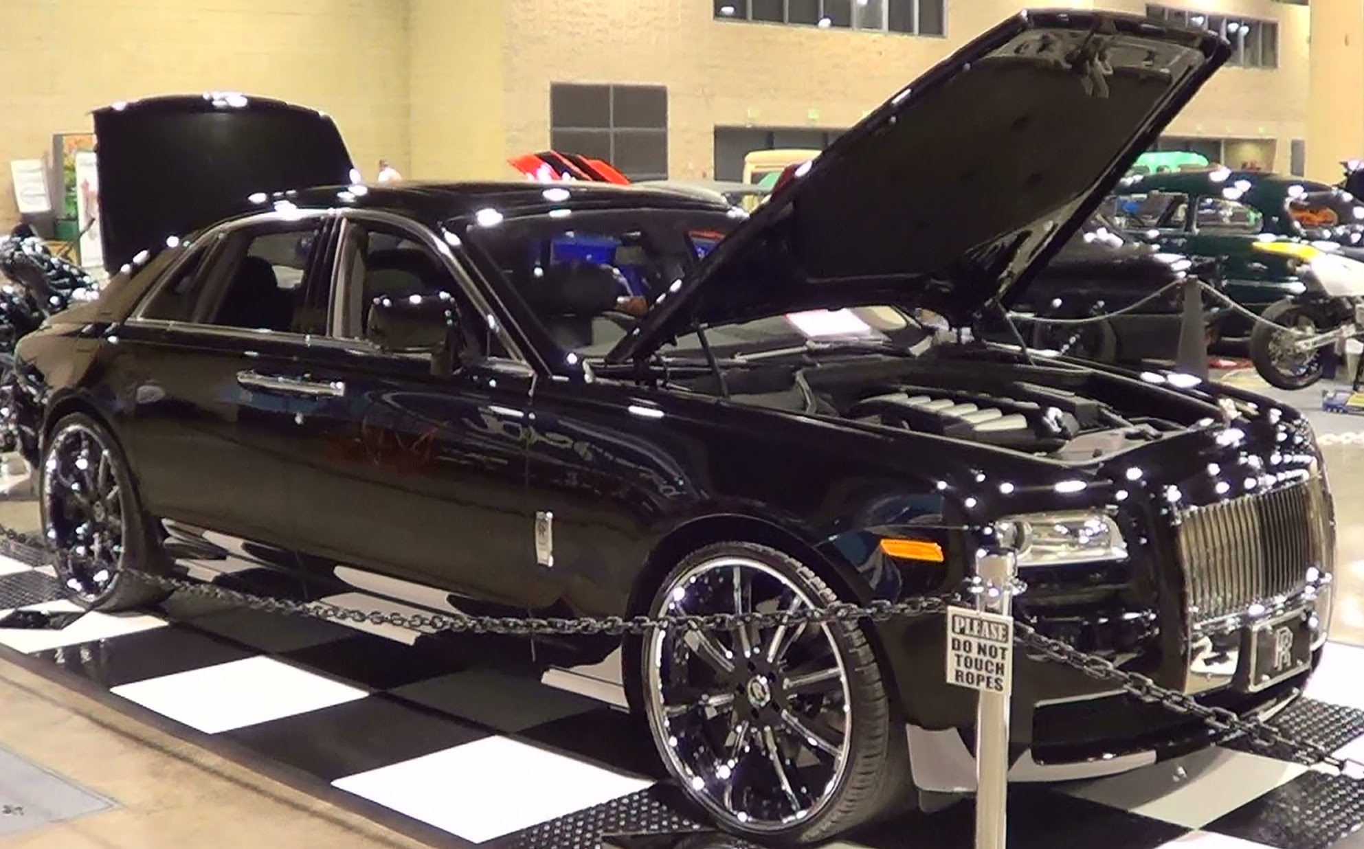 Scottiedtv Coolest Cars On The Web 2011 Rolls Royce Ghost